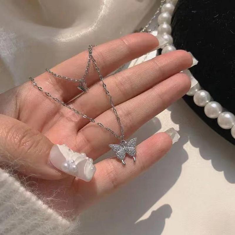 New Shiny Butterfly Necklace Ladies Exquisite Double Layer Clavicle Chain Necklace Jewelry for Ladies Gift