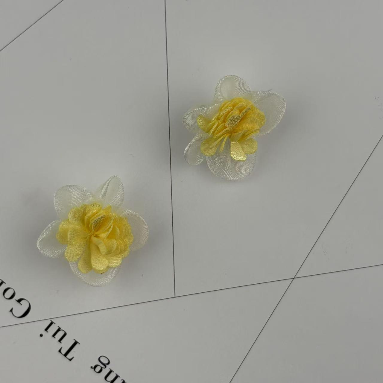 

Japanese & Korean Style Fabric Flower Hair Clips - Mori Girl Inspired, DIY Handmade, Perfect for Kids Clothing Accessories