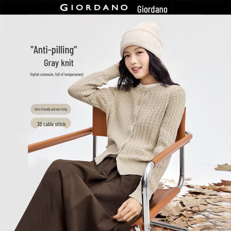 Giordano Women's Anti-Pilling Combed Cotton Round Neck Cable Knit Sweater
