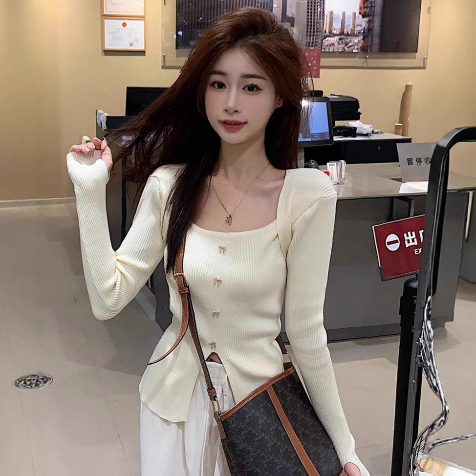 

2025 autumn and winter new sweet and spicy style slim and thin square neck long-sleeved new sweater bottoming knitted sweater top women one size fits all абрикосовий