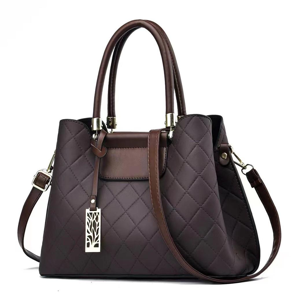 Fashionable Black White Red Casual Handbag For Daily Use With Spacious Design