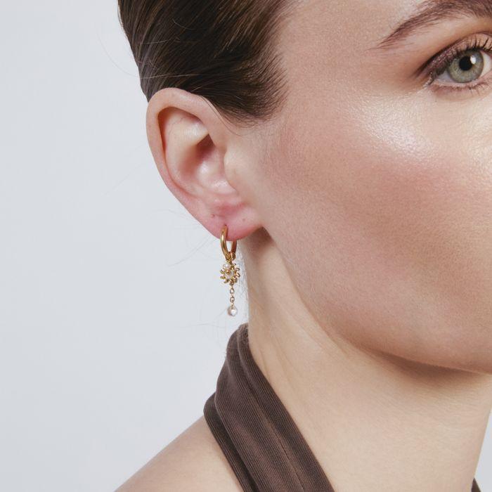 Boucles d'oreilles en perles blanches avec finition en or jaune 18 carats - Irath