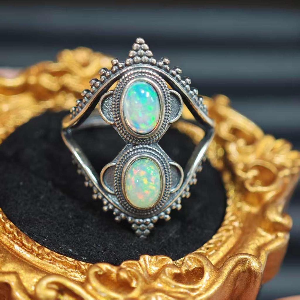 Verstellbarer Vintage-Ring aus 925er Sterlingsilber mit natürlichem Opal und goldenem Sonnendesign