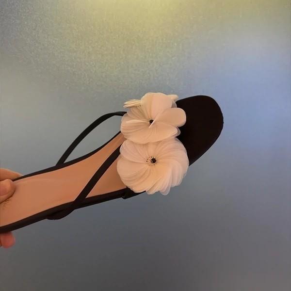 Leather French Niche Flower One-word Cool Slippers Women's Outer Wear 2025 Spring and Summer New Versatile Flat Sandals