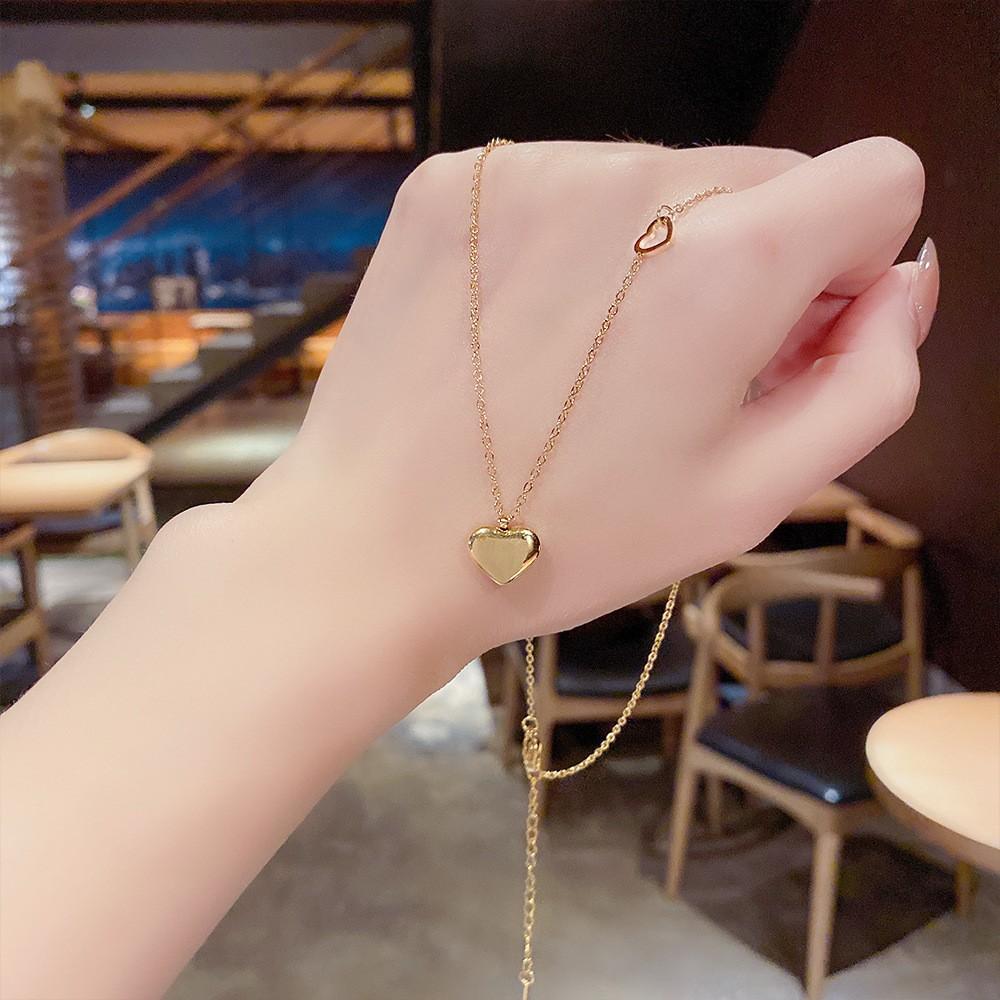 Niche design sense does not fade clavicle chain new fashion simple neck chain Japanese and Korean all-match light luxury titanium steel necklace women