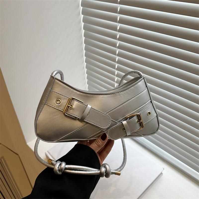 Neues Mode-Nischen-Gürteldesign Retro-Trend Unifarbe Spice Girl Achseltasche Lokomotivtasche Umhängetasche Damen