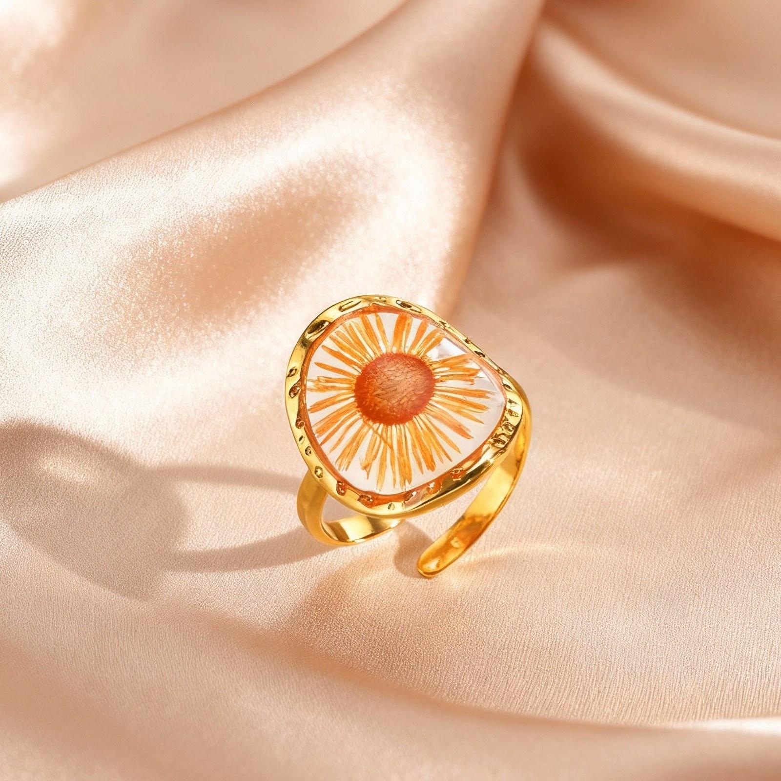 

Dainty Real Dry Flower Opening Ring for Women, Geometric Heart Stainless Steel Rings, Personalized Fashion Statement Jewelry