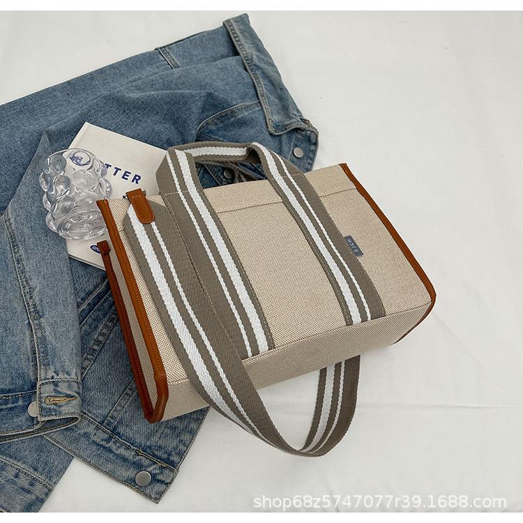 

Portable tote bag horizontal square fashion simple shoulder bag Douyin canvas bag contrasting color messenger women s bag bag коричневый