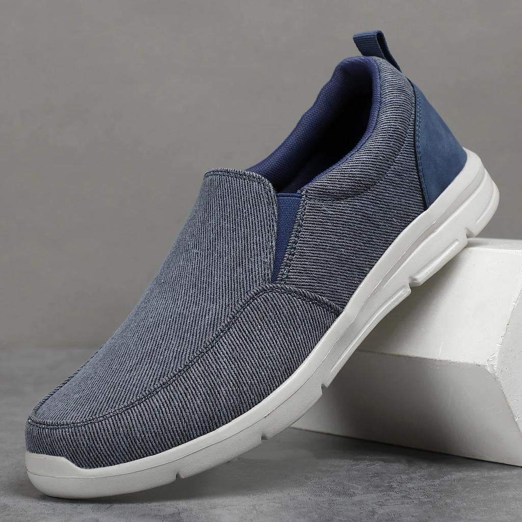 Men Shoes Summer Canvas Shoes Breathable Comfortable Outdoor Slip On Walking Sneakers Classic Loafers for Men Designer Sneakers