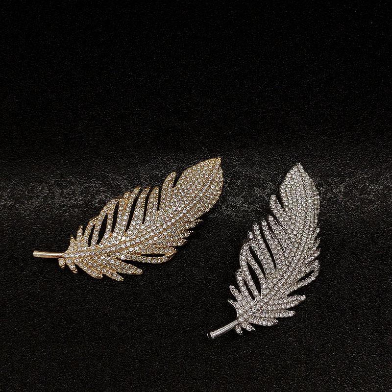 Elegant Vintage Diamond Feather Brooch for Women - Light Luxury Lapel Pin Jewelry
