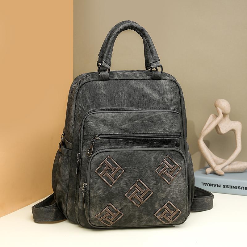 Vintage Leather Backpack for Women Casual Daypack Travel Shoulder Bag with Multi Pockets