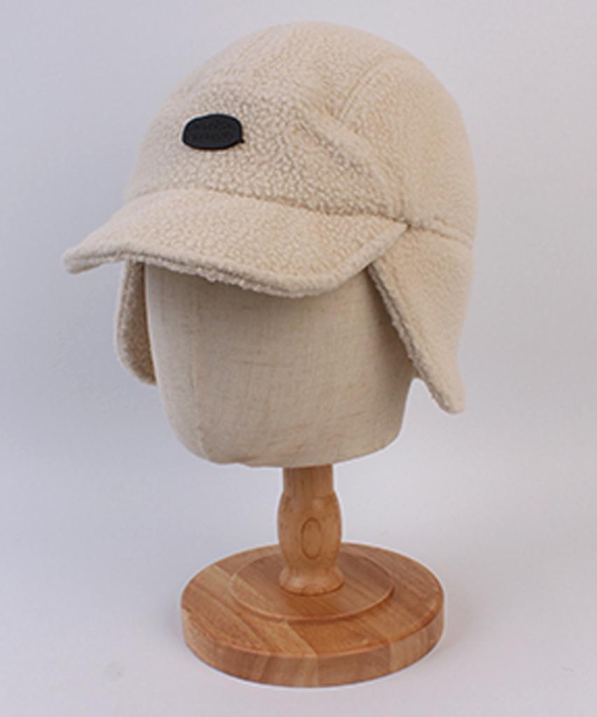 Yunibeosyeolkemiseuteuli Fleece Beige Half Earflap Cap