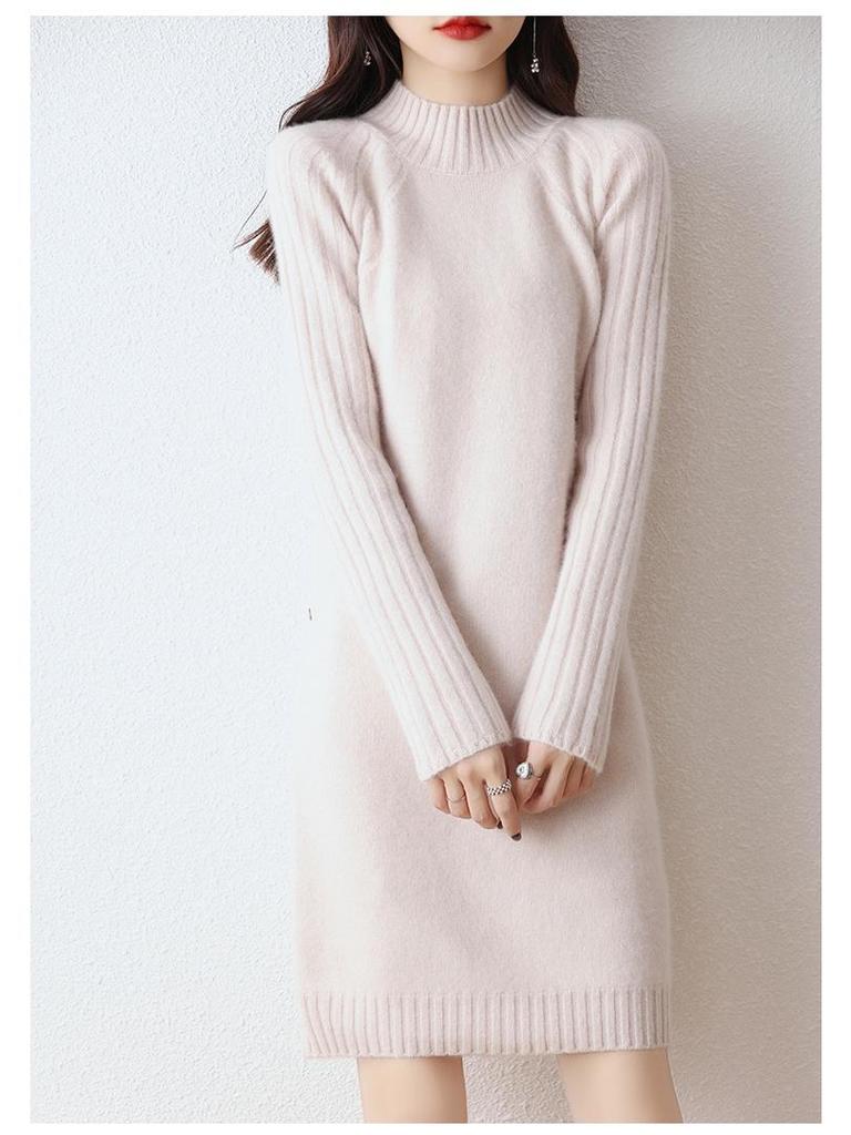 Damska sukienka dzianinowa w stylu koreańskim, dopasowana, 100% wełna - Półwysoki dekolt, pogrubiona na jesień/zimę
