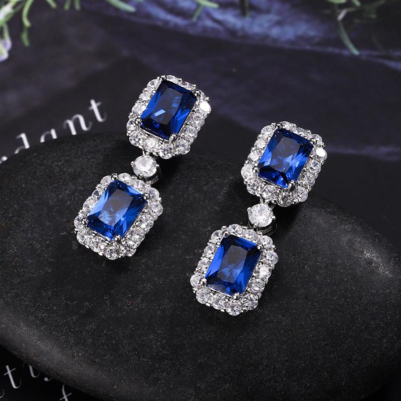 

Jewelry Copper Bottom Gold-Plated Retro Simulation Red Corundum Blue Spinel Square Diamond Stud Earrings Pendant Main Stone 5 * 7