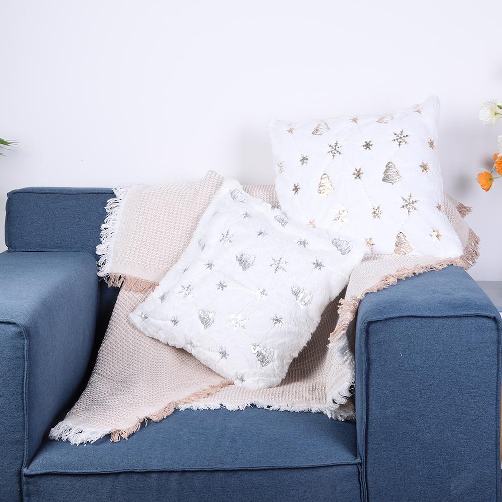 Christmas Pattern Throw Pillow Cover Soft Faux Fur Xmas Tree Snowflake Cushion Cover for Winter Holiday Decoration