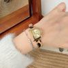 Neue Leder Leopardendruck Vintage Luxus Damen Quarz Uhr, High-End Damen Armbanduhr, Zeitmesser und Zubehör.