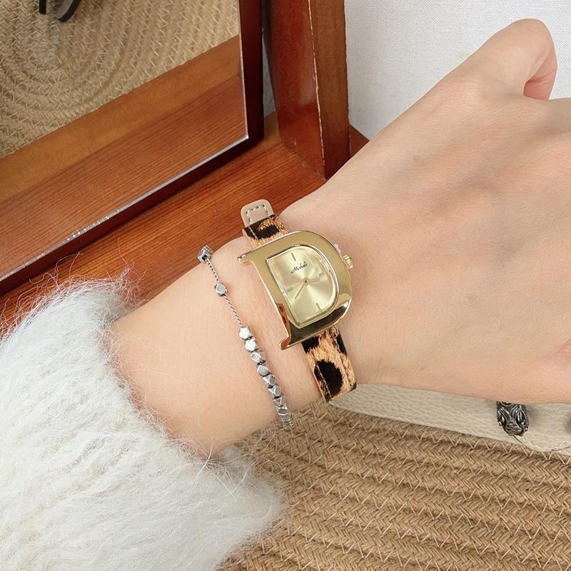 Neue Leder Leopardendruck Vintage Luxus Damen Quarz Uhr, High-End Damen Armbanduhr, Zeitmesser und Zubehör.