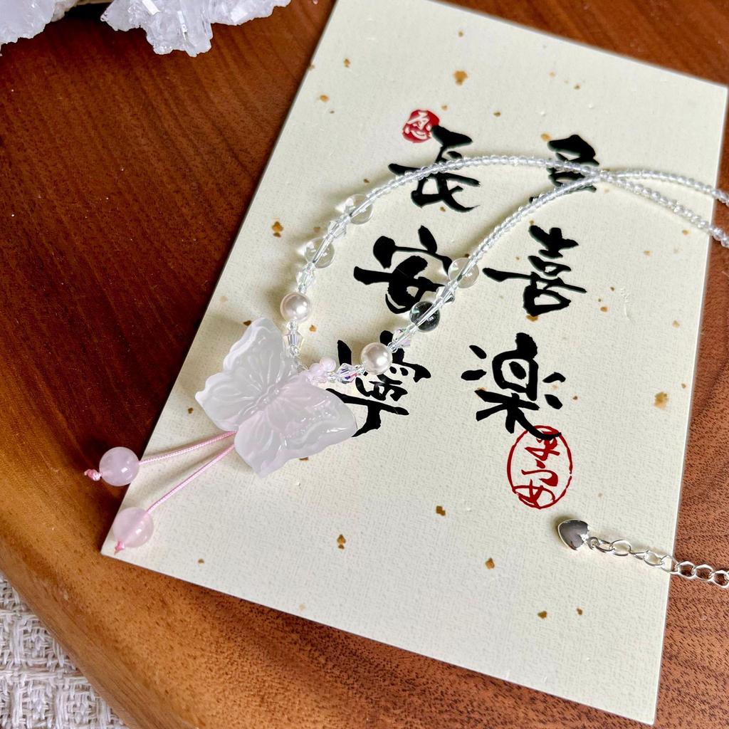 White Crystal Butterfly Necklace Pendant - Versatile Gift for Women, Girlfriends, or Best Friends - Fresh, Elegant Design