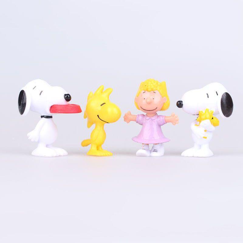 Adorable 12pcs Peanuts Charlie Brown Snoopy Lucy Franklin Figure Cake Topper Set