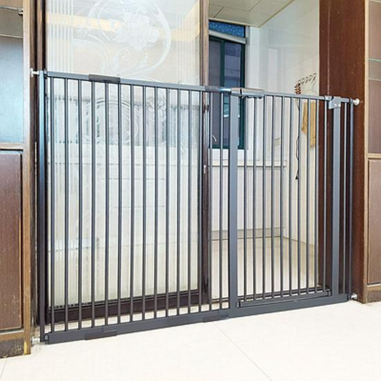 Child & Pet Door Guard: No-Punch Dog & Stairwell Fence Pole for Safe Isolation