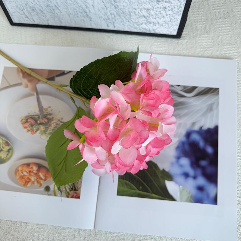 Hydrangea Artificial Flower Ornament for Living Room and Dining Table Decoration
