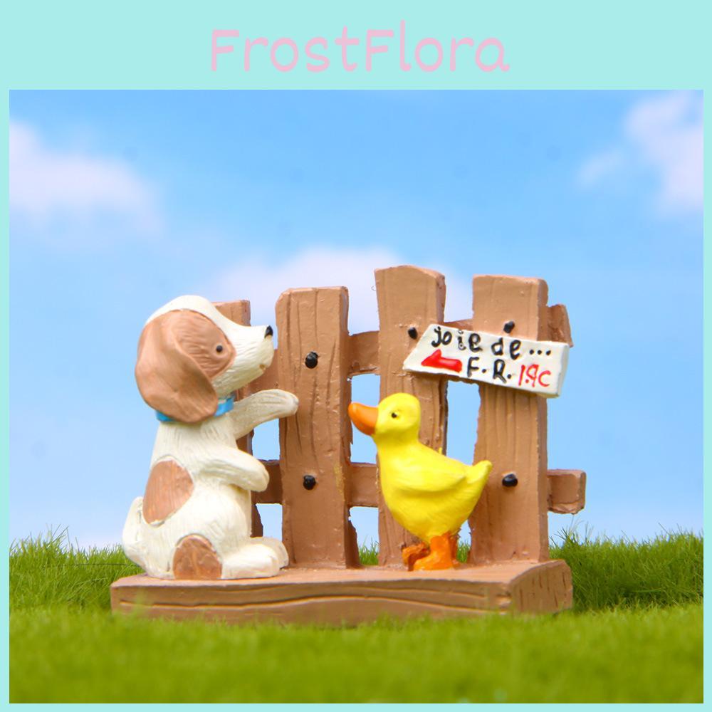 Cute Cartoon Fence Duck Dog Mini Model Ornament For Mini Garden And Floral Arrangements