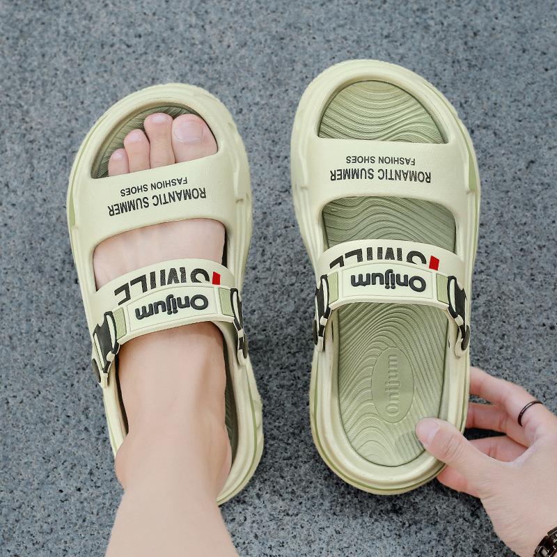 Slippers men's 2025 summer new men's youth trend outer wear non-slip driving soft bottom dual-purpose beach cool slippers
