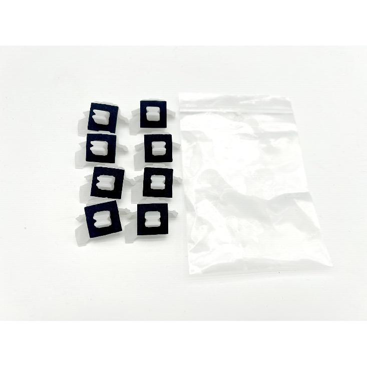 Zatrzaski mocujące listwy odsłaniające przedniej szyby do Toyota FJ Cruiser 2007-2014 7556335010 75563-35010 (8szt)