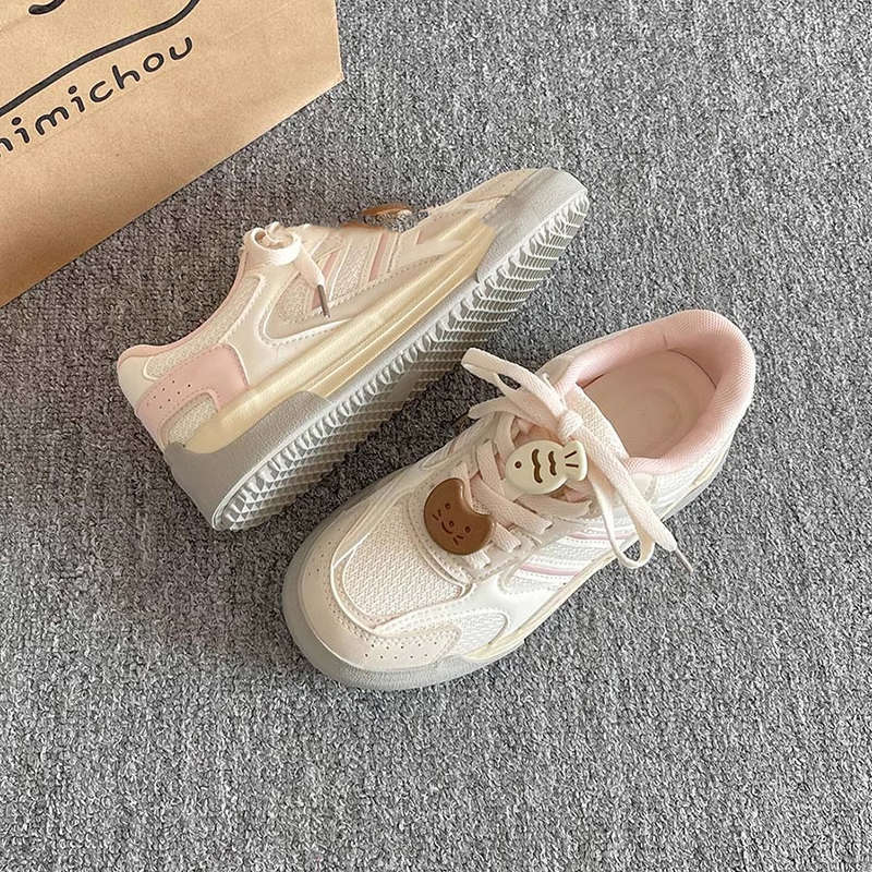 Vielseitige Plattform neue Frühlings- und Sommer-Board-Schuhe Schuhe Mesh atmungsaktive Freizeitschuhe ins