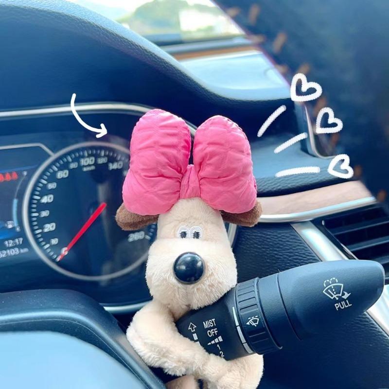 Auto-Dekorationspuppen, Piloten-Pawdog-Lenklichter, Scheibenwischer-Yellow-Schild-Ornament, niedlicher Schleifenhund, Auto-Wischer-Puppe, Innenzubehör