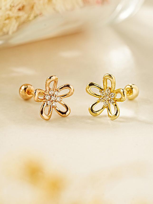 Minimal Piercing 14K Edelweiss Piercing Earrings