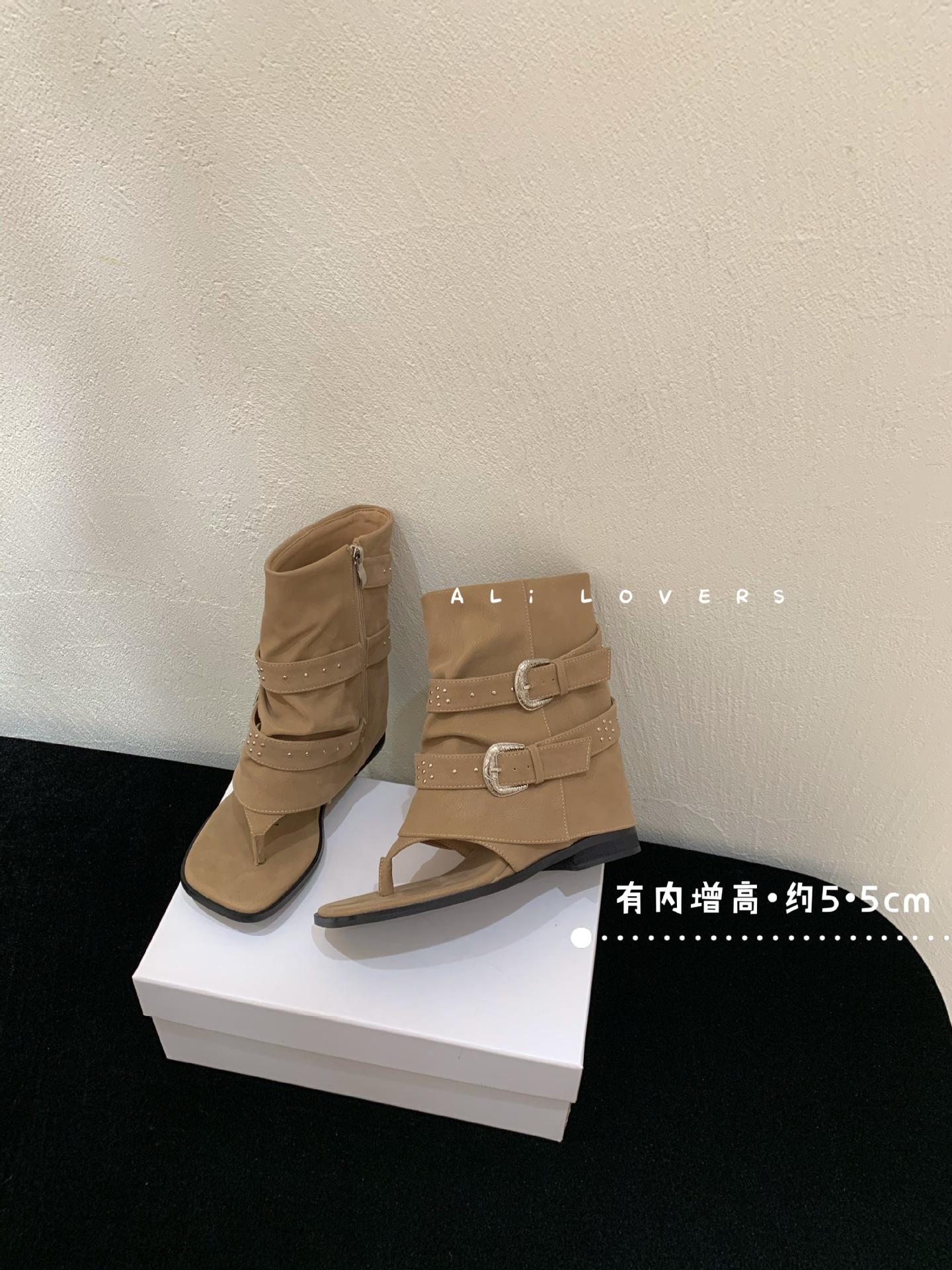 

Ретро пряжка на ремне носок крутые ботинки 2025 лето новый внутренний каблук ботильоны металлическая пряжка короткие ботинки 39 хаки