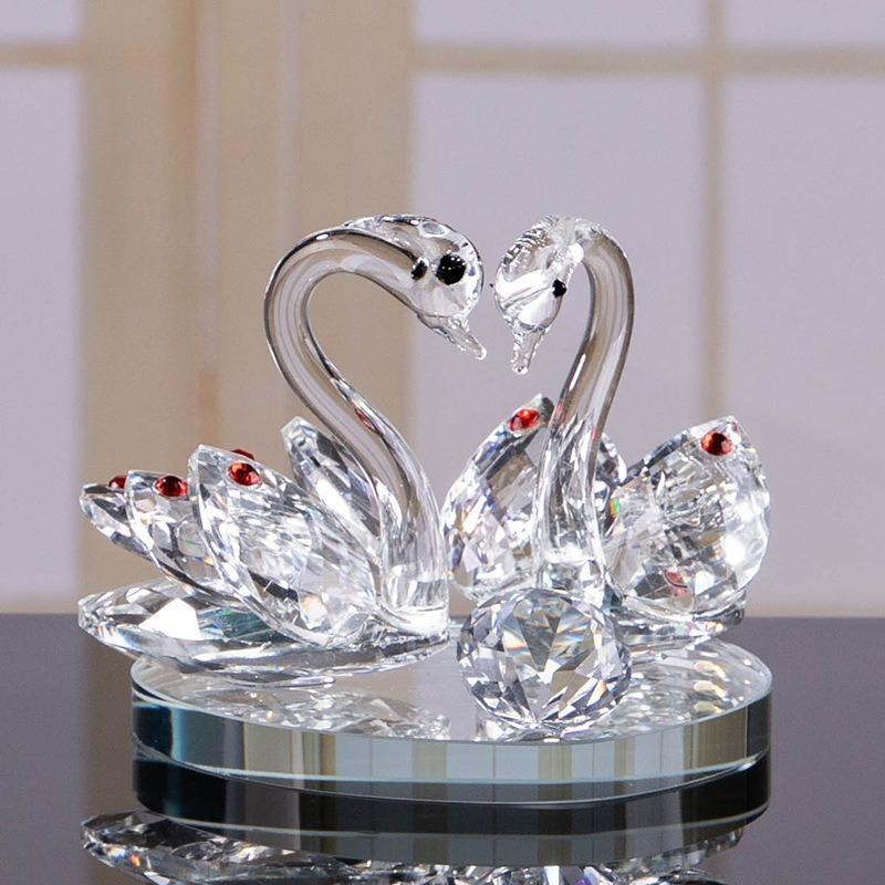 Leichter Luxus und Exquisite Kristallschwan-Ornamente Paar Geschenke, Kunstwerke, Innenraum Foyer, Auto Innenraum Heimdekorationszubehör