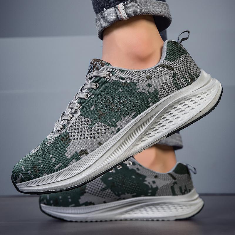 

Camouflage summer sneakers woven breathable mesh physical training sports running shoes 38 армія зелений колір