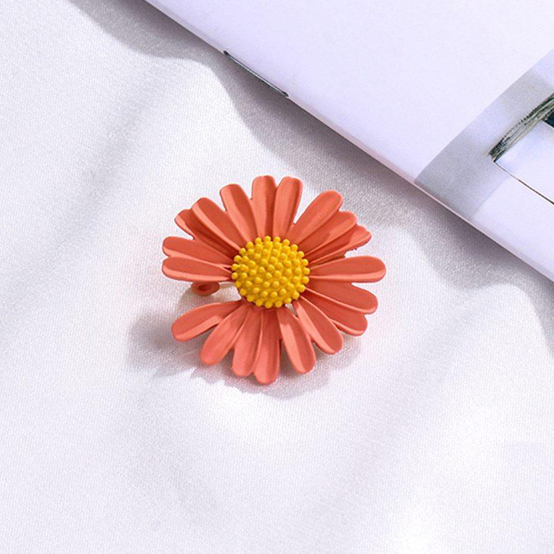 Elegant Pin Corsage Female Brooch Simple Enamel Drop Wholesale Spot Oil Daisy Pin Accessories