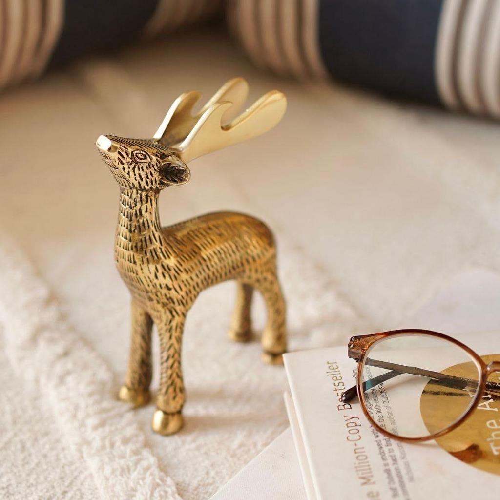 Antique Golden Aluminium Christmas Reindeer Figurine Statue 1 Pcs | Reindeer Showpiece for Tabletop, Bookshelf, Desktop, Cabinets, Valentine's Day