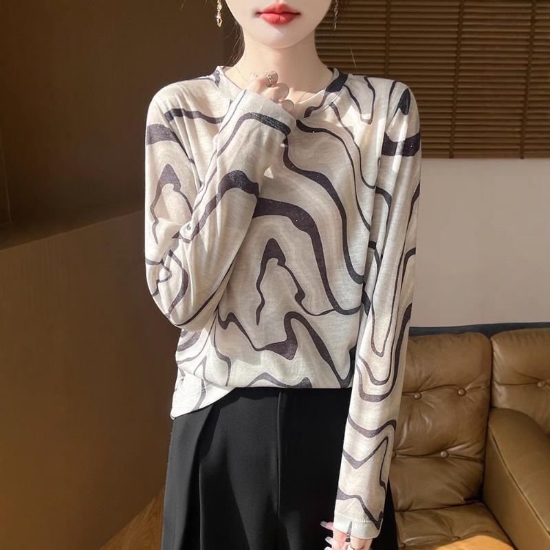 Spring and Autumn New Crew Neck Ink Printing Loose Long Sleeve Inner Fashion Butterfly Printing Long Sleeve Knitted Sweater