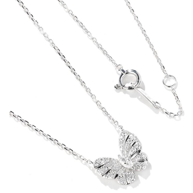 Korean Style Luxury Butterfly Zircon Necklace for Girls – Trendy Clavicle Chain with Niche Design