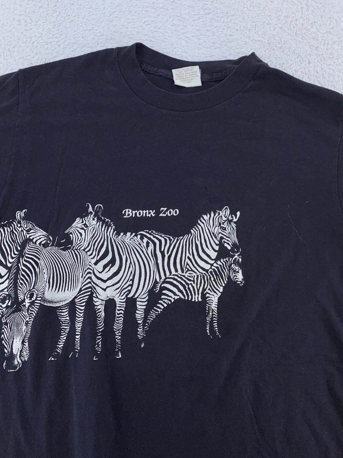 

Vintage 90s Bronx Zoo Zebra 2-Sided Shirt Mens M Graphic Harlequin Nature NYC 3XL
