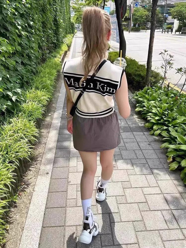 In-Stock Unisex Korean Knitted Sweater Vest Zipper Jacket - Jennie Zhao Lusi Style