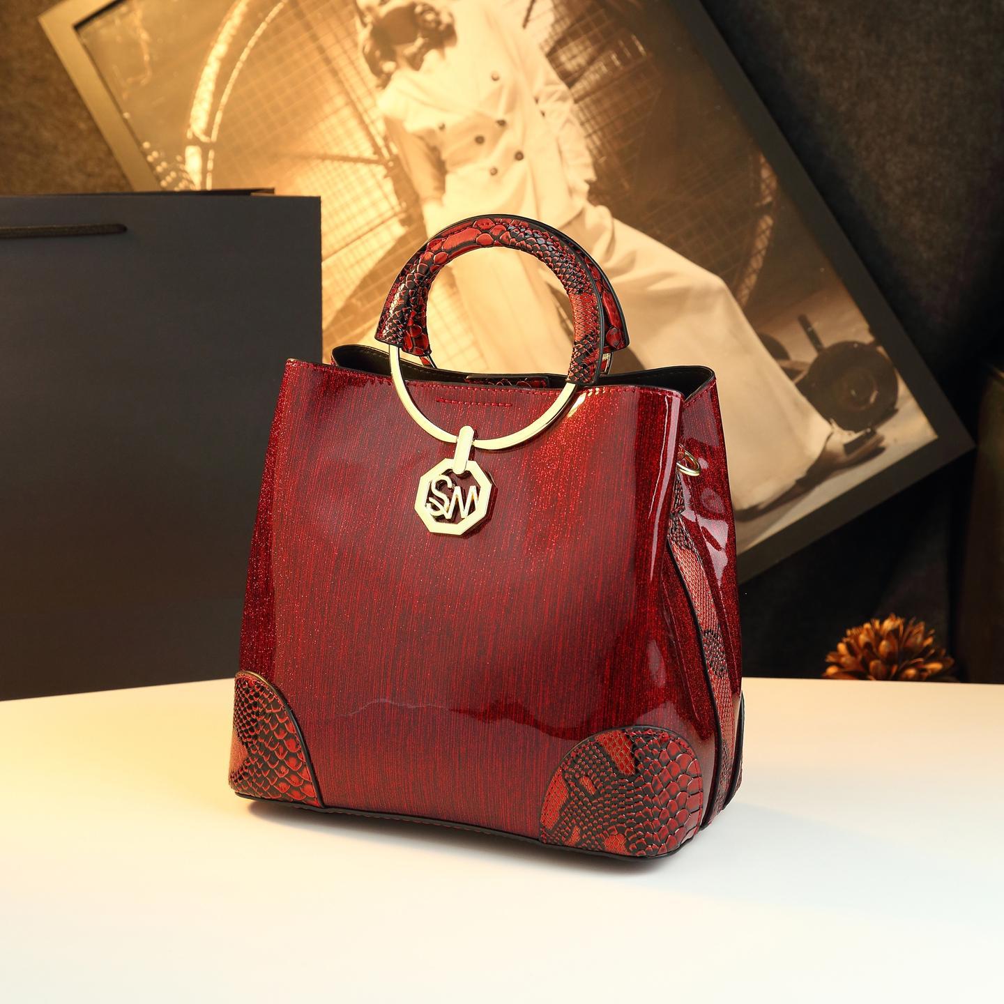 

Leather Patent Leather Bucket Bag Middle-Aged Temperament Handbag Atmospheric Mother Bag Shoulder Messenger Bag бордовий