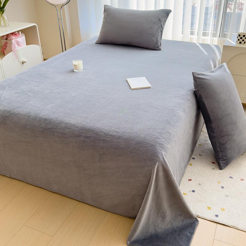 Cozy Flannel Velvet Bed Sheet - Thick, Soft, Solid Color for Autumn/Winter