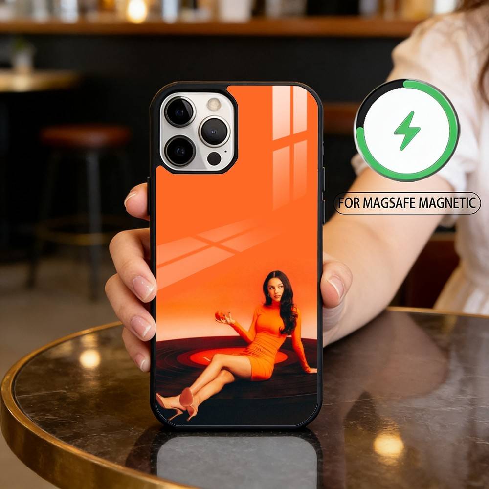 Singer O-Olivia D-Dean Phone Case For iPhone17,16,15,14,13,12,11 Plus,Pro Max Magnetic For Magsafe Wireless Charging