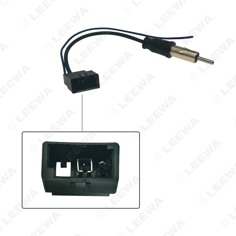 

Isuzu 2020 Car Radio Antenna Conversion Cable LEEWA