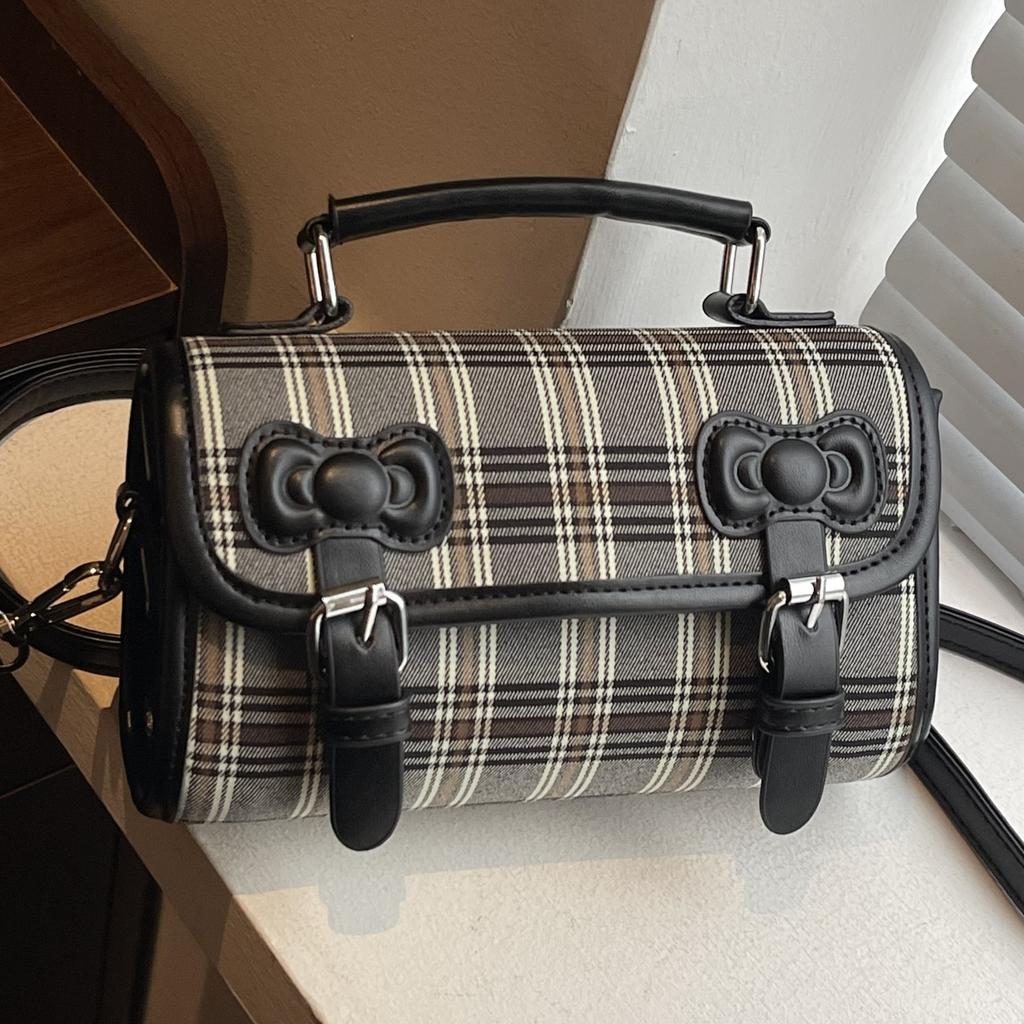 Korean ins small bag women 2025 new retro plaid portable pillow bag niche texture commuter messenger bag