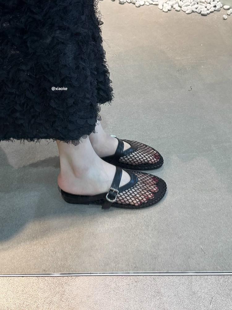 

Баотоу полутапочки женские летние новые полые плетеные сандалии на одной перемычке прохладные тапочки 35 чёрный