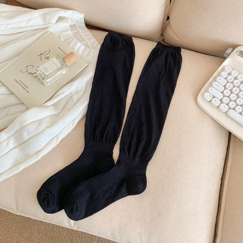 

Autumn Loose-Mouth Stockings Women S Japanese Jk Simple Wind Mid-Height Stacking Socks Miu Wind Knee Calf Socks One size fits all чорний