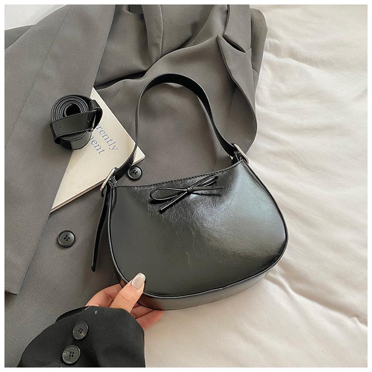 2025 new high-value bow design underarm bag Korean version niche simple casual portable shoulder bag women's bag