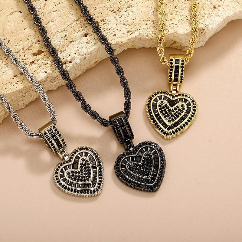 Heart Pendant Necklace Women Gold Plated Chain Hip Hop Jewelry Statement Choker Layered Accessory