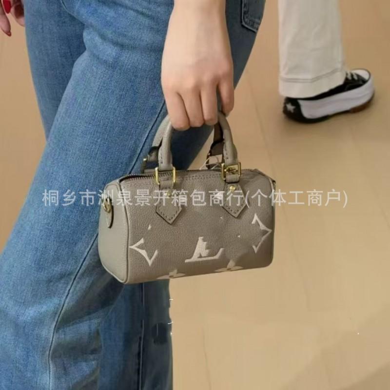 Womens Genuine Leather Crossbody Bag Fashion Versatile Shoulder Large Capacity Khaki Series